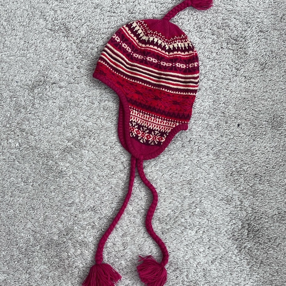 Dillard’s Festive Winter Hat